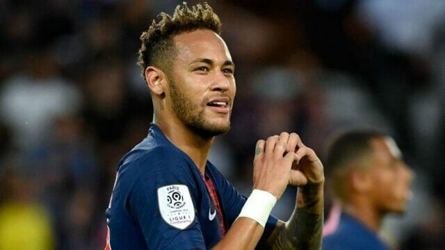 Neymar tradisce la fidanzata con una influencer italiana?